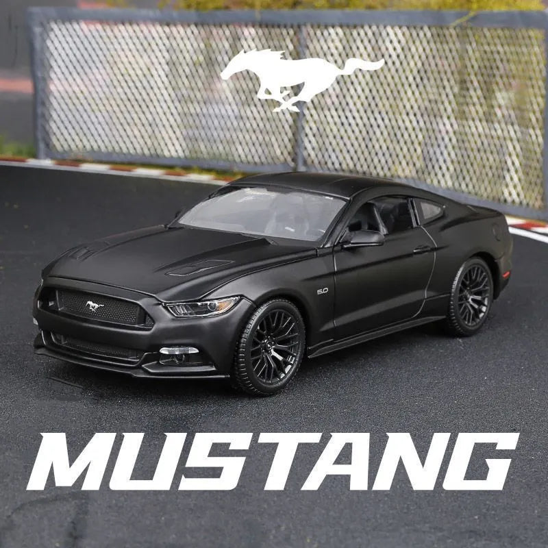 Ford Mustang 2024 - Carro Miniatura